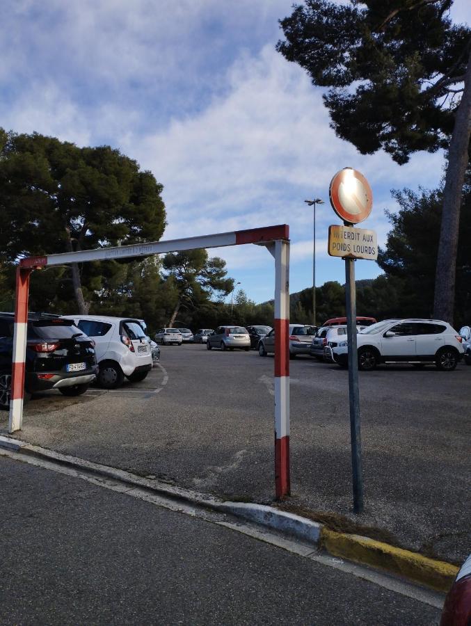 Appartamento T 2 Calanques Vue Panoramique, A 10 Mn Des Facs De Luminy Marsiglia